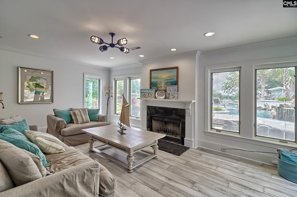 Breathtaking Lakeside Estate on Lake Murray An Extraordinary Blend of Luxury and Privacy in South Carolina Asking 3188888 52