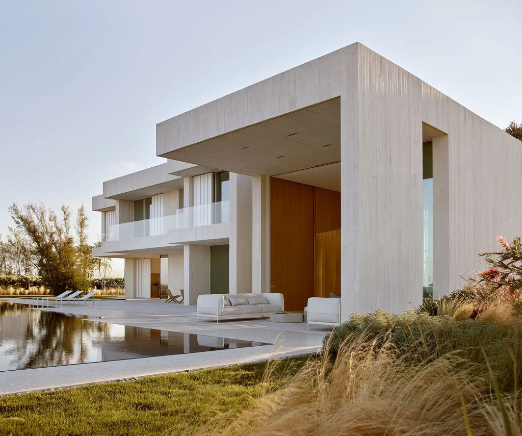 Casa Duna Mediterranean house by Ramon Esteve Estudio 17