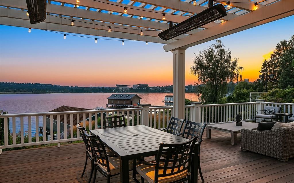 Classic Shingle Clad Waterfront Retreat with Sweeping Lake Washington Views Asking 12823000 34