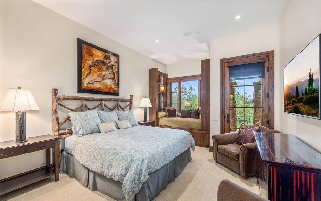 Colorado Upper Ridge Estate A Perfect Blend of Rustic Elegance and Refined Views Listed at 7.5 Million 56