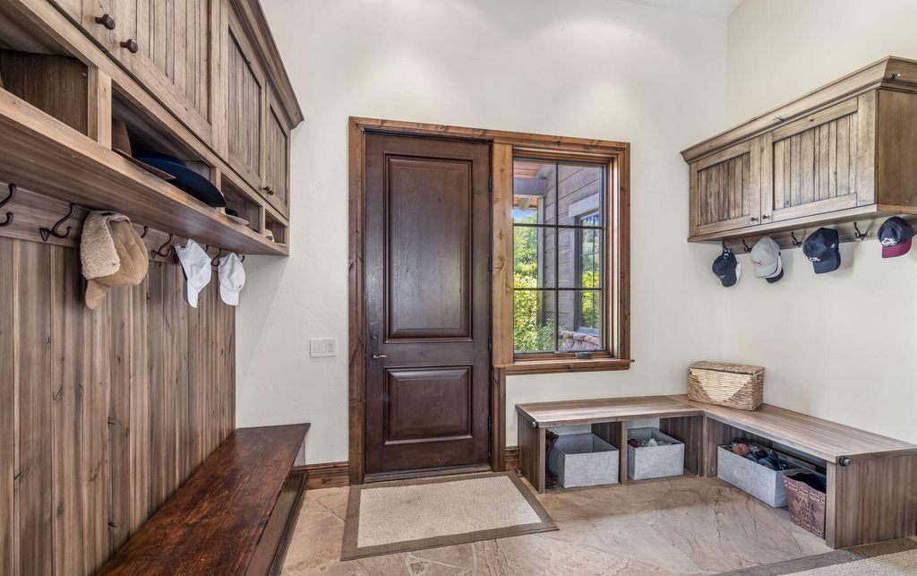 Colorado Upper Ridge Estate A Perfect Blend of Rustic Elegance and Refined Views Listed at 7.5 Million 63