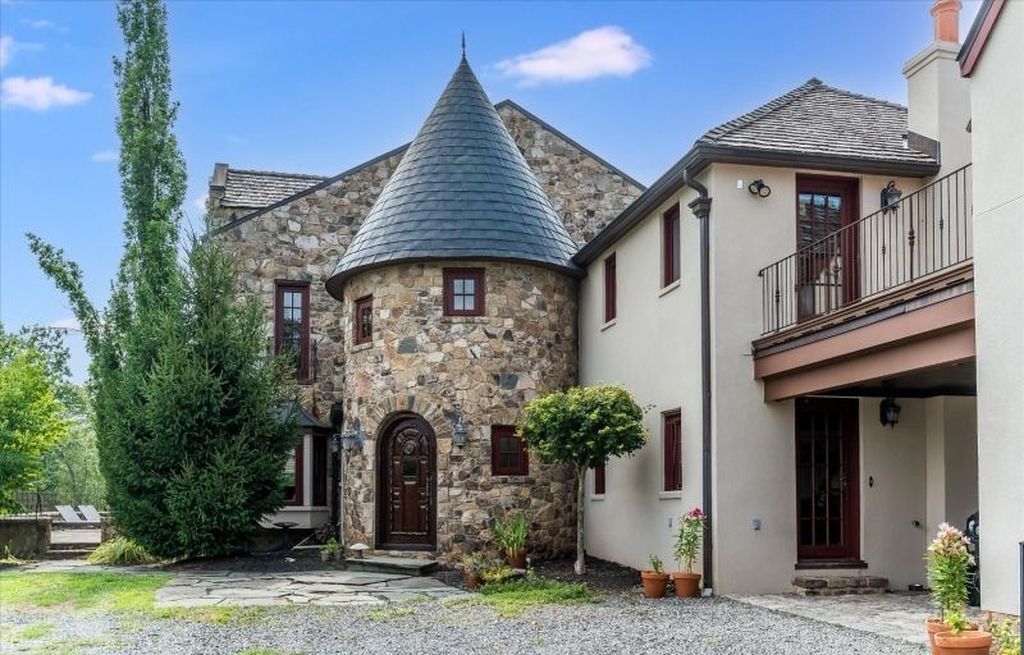 Elegant Stone Brick Stucco Home Fully Renovated with Modern Style Listed at 3.8 Million in New Jersey 39