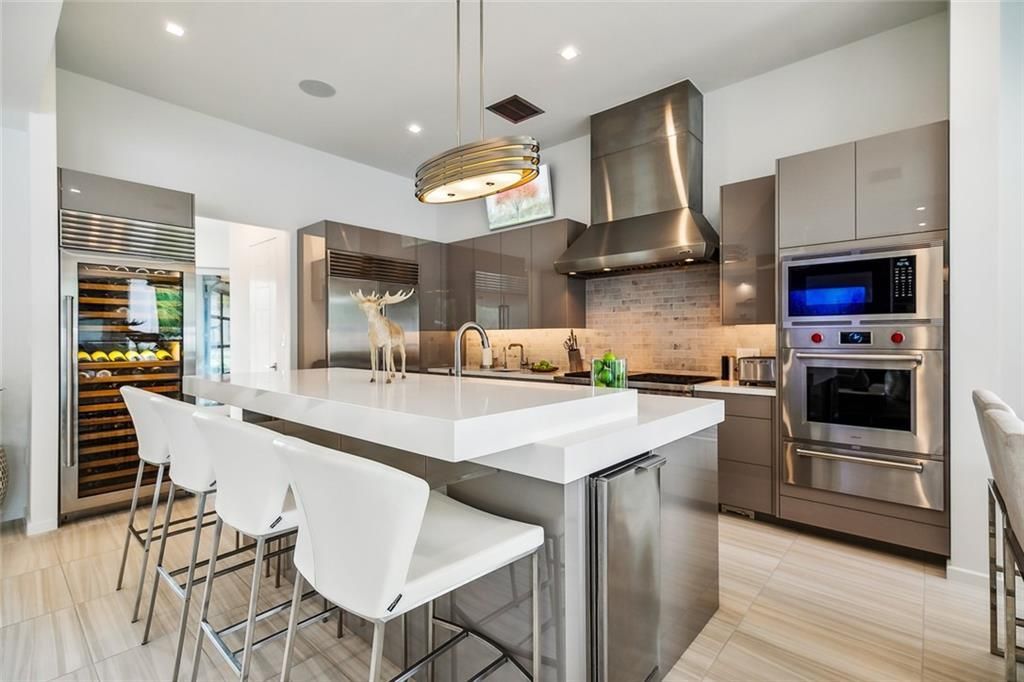 Every Detail Perfected in This Beautiful Louisiana Home Listed for 2 Million 15