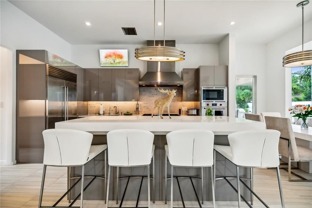 Every Detail Perfected in This Beautiful Louisiana Home Listed for 2 Million 16