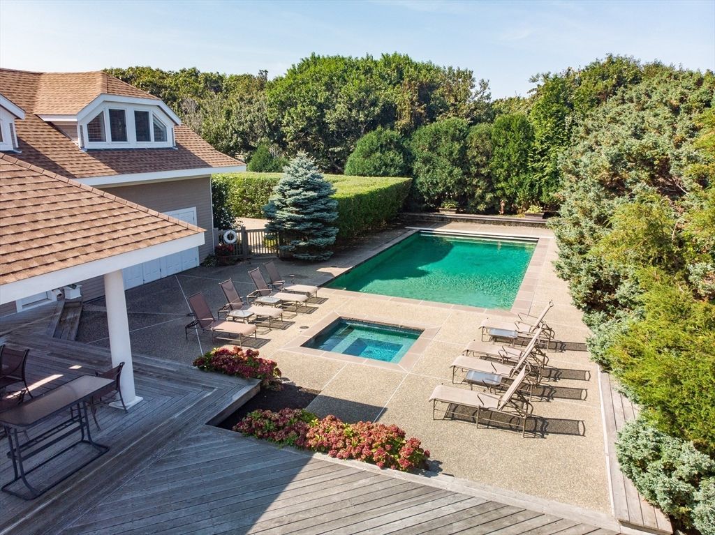 Exclusive 3.5 Acre Waterfront Estate with Private Beach in Massachusetts Listed for 5.75 Million 31