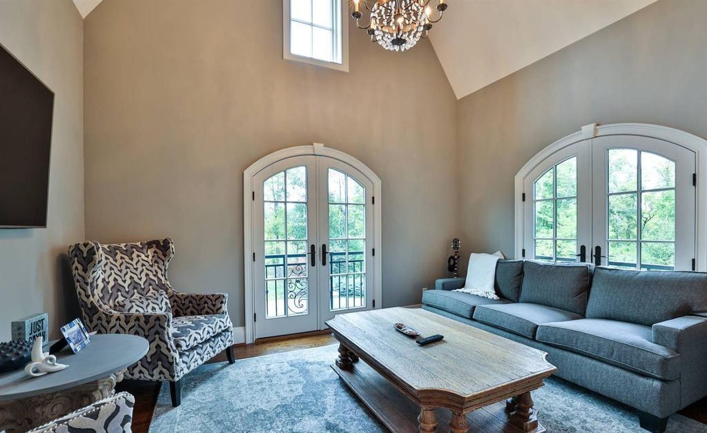 Experience Comfort and Grandeur at This Stunning Ohio Luxury Estate For Sale at 3.5 Million 28