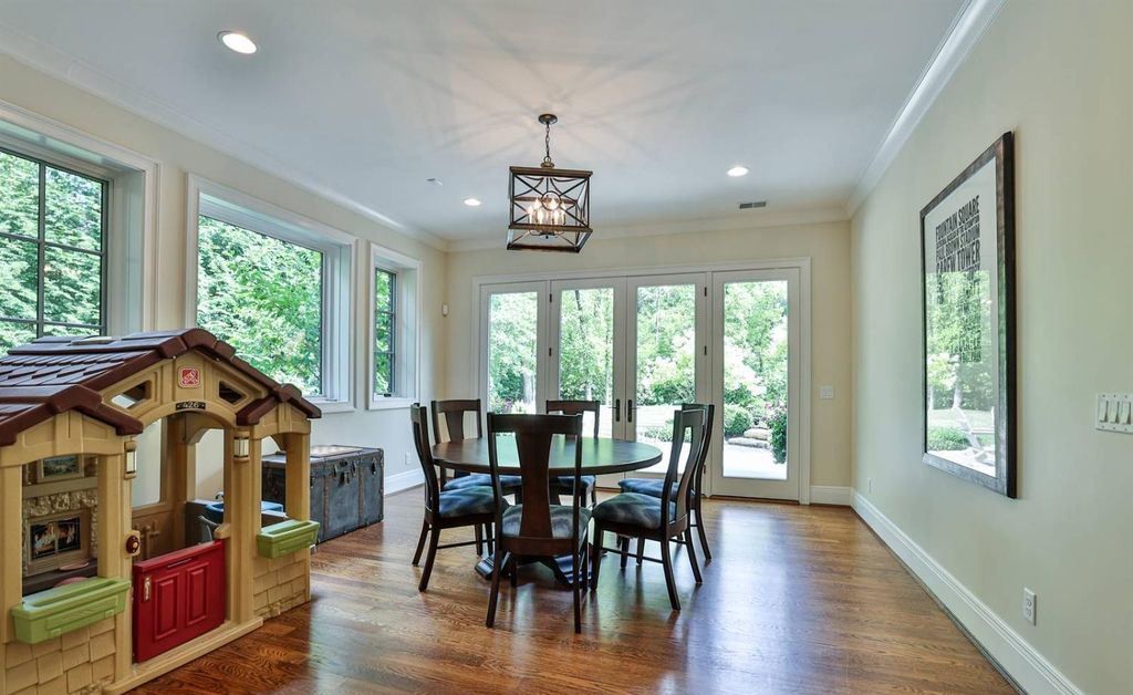 Experience Comfort and Grandeur at This Stunning Ohio Luxury Estate For Sale at 3.5 Million 29