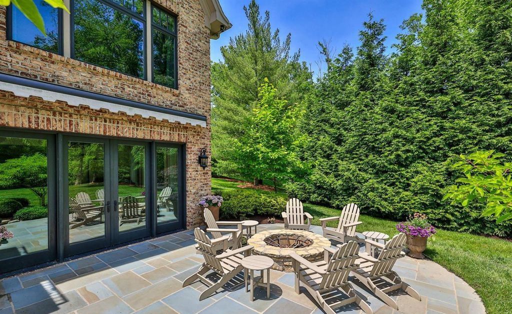 Experience Comfort and Grandeur at This Stunning Ohio Luxury Estate For Sale at 3.5 Million 49