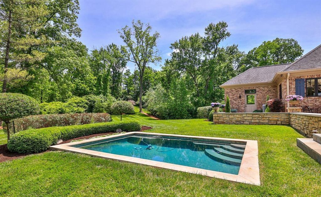 Experience Comfort and Grandeur at This Stunning Ohio Luxury Estate For Sale at 3.5 Million 52