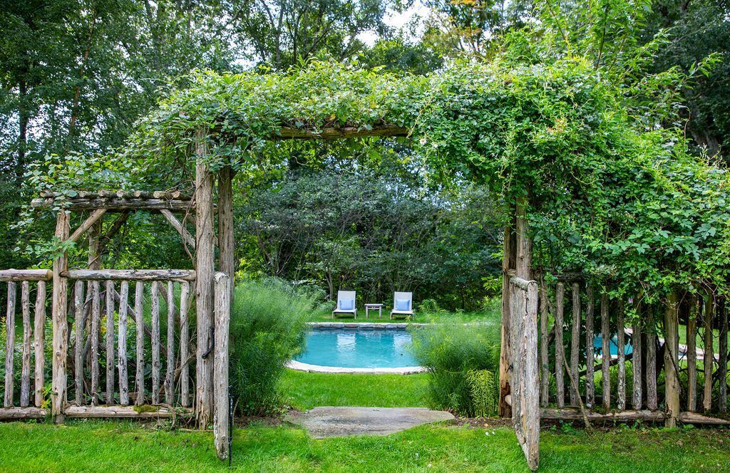 Historic Queen Anne Shingle Style Home with Modern Comforts in Connecticut Listed at 6.25 Million 33