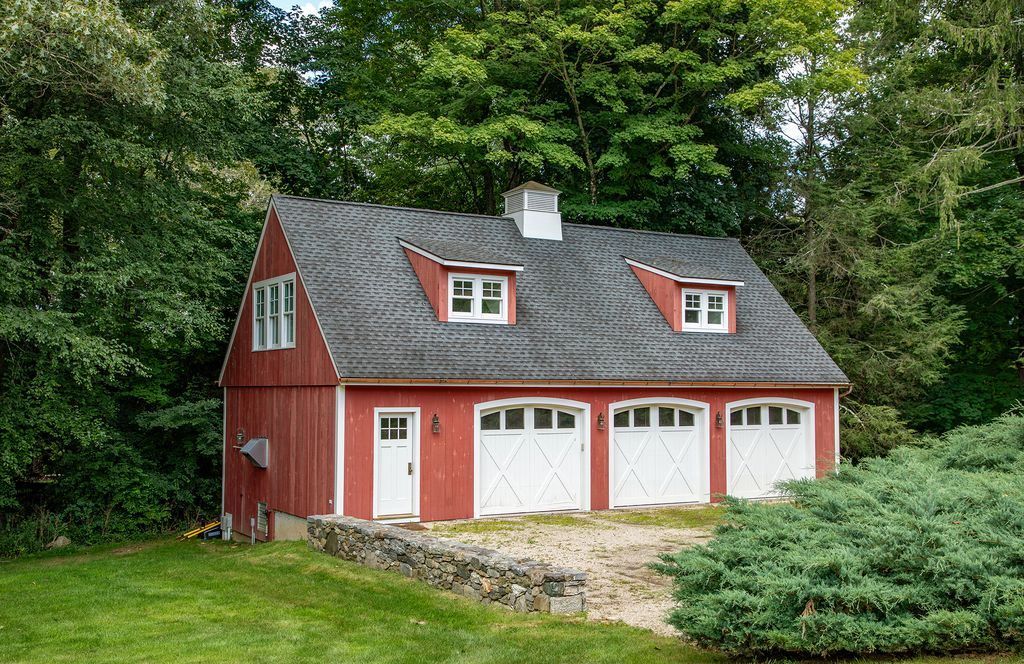 Historic Queen Anne Shingle Style Home with Modern Comforts in Connecticut Listed at 6.25 Million 38