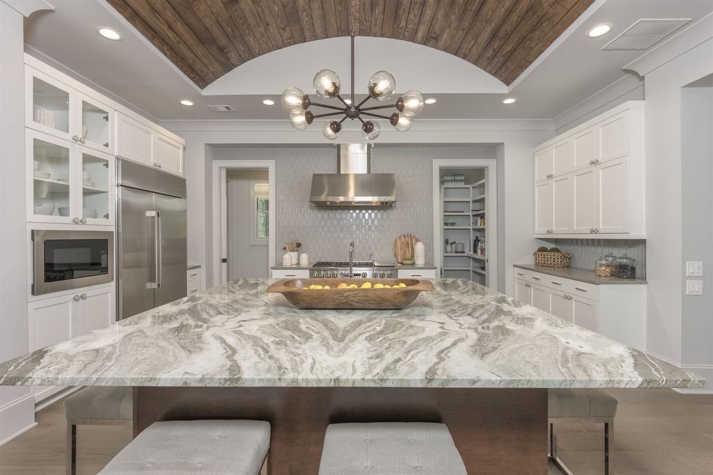 Luxurious Georgia Residence Offering World Class Amenities Including Golf and Tennis Listed at 2.95 Million 15