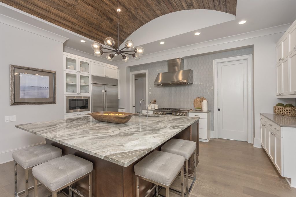 Luxurious Georgia Residence Offering World Class Amenities Including Golf and Tennis Listed at 2.95 Million 16