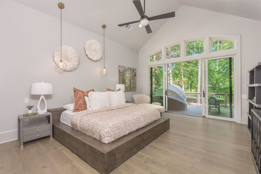 Luxurious Georgia Residence Offering World Class Amenities Including Golf and Tennis Listed at 2.95 Million 20