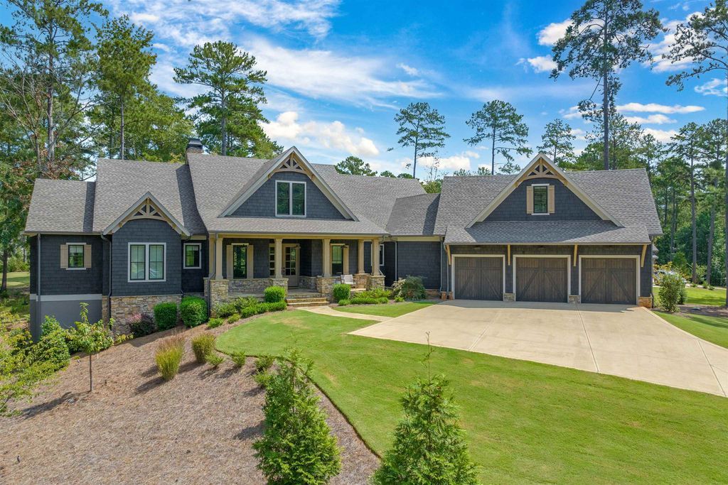 Luxurious Georgia Residence Offering World Class Amenities Including Golf and Tennis Listed at 2.95 Million 3