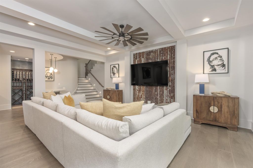 Luxurious Georgia Residence Offering World Class Amenities Including Golf and Tennis Listed at 2.95 Million 33