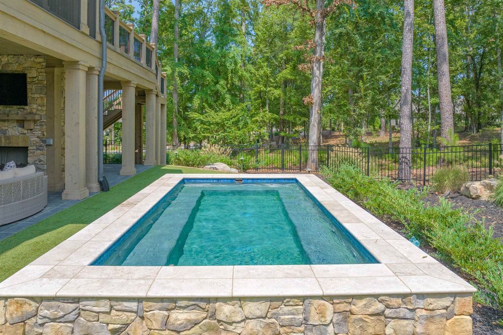 Luxurious Georgia Residence Offering World Class Amenities Including Golf and Tennis Listed at 2.95 Million 40