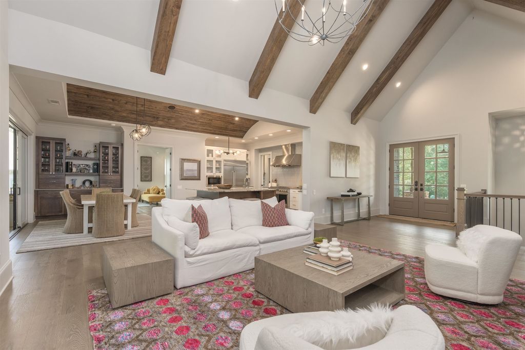 Luxurious Georgia Residence Offering World Class Amenities Including Golf and Tennis Listed at 2.95 Million 9