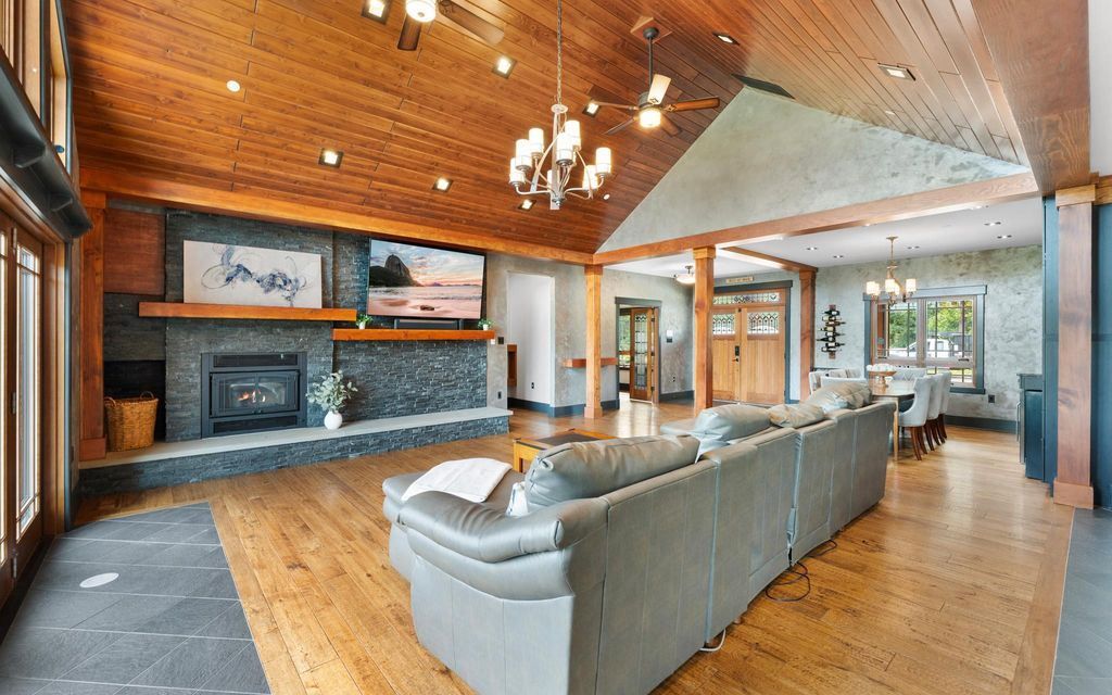 Luxurious Resort Style Living in Maryland Home on 10 Private Acres with Horse Pastures For Sale at 3.85 Million 12
