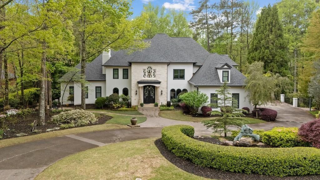 Magnificent One of a Kind European Style Home Blending Sophistication and Tranquility Asking 2975000 in Georgia 4