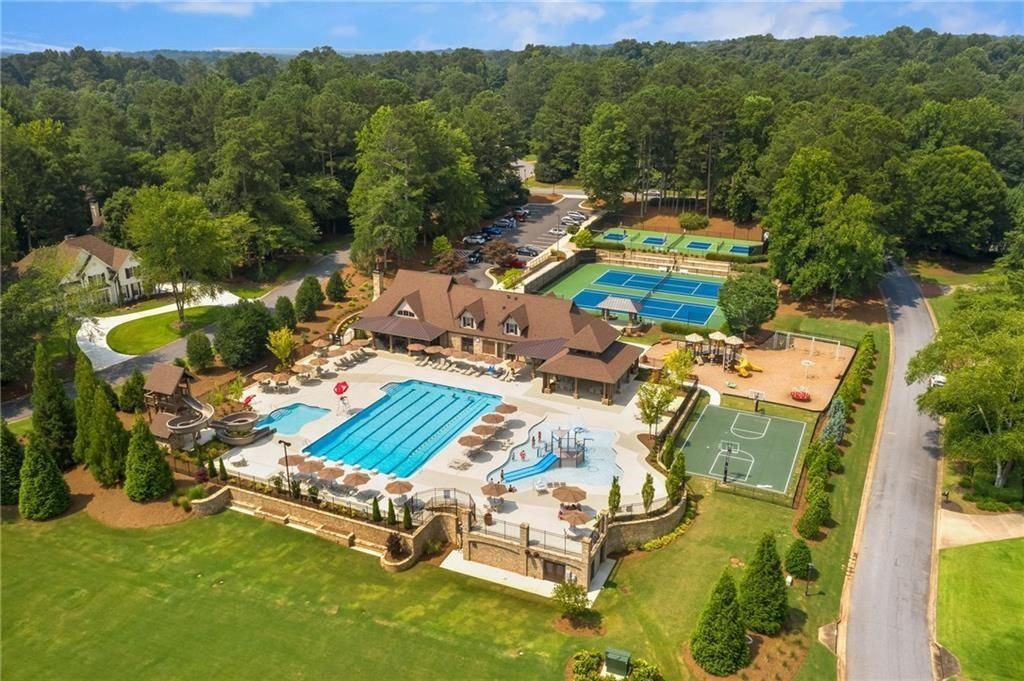 Magnificent One of a Kind European Style Home Blending Sophistication and Tranquility Asking 2975000 in Georgia 63