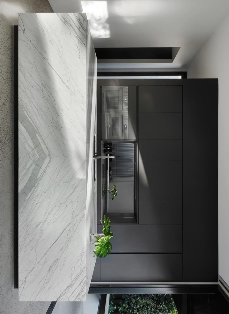 Mount Eagle House A Minimalist Marvel by Taouk Architects 11