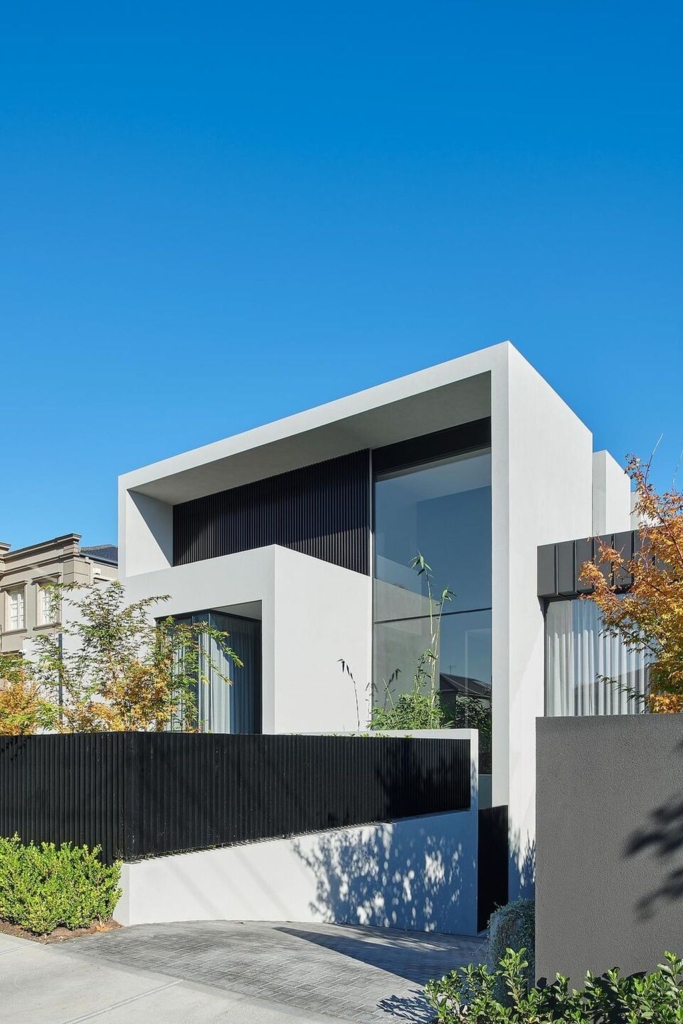 Mount Eagle House A Minimalist Marvel by Taouk Architects 17