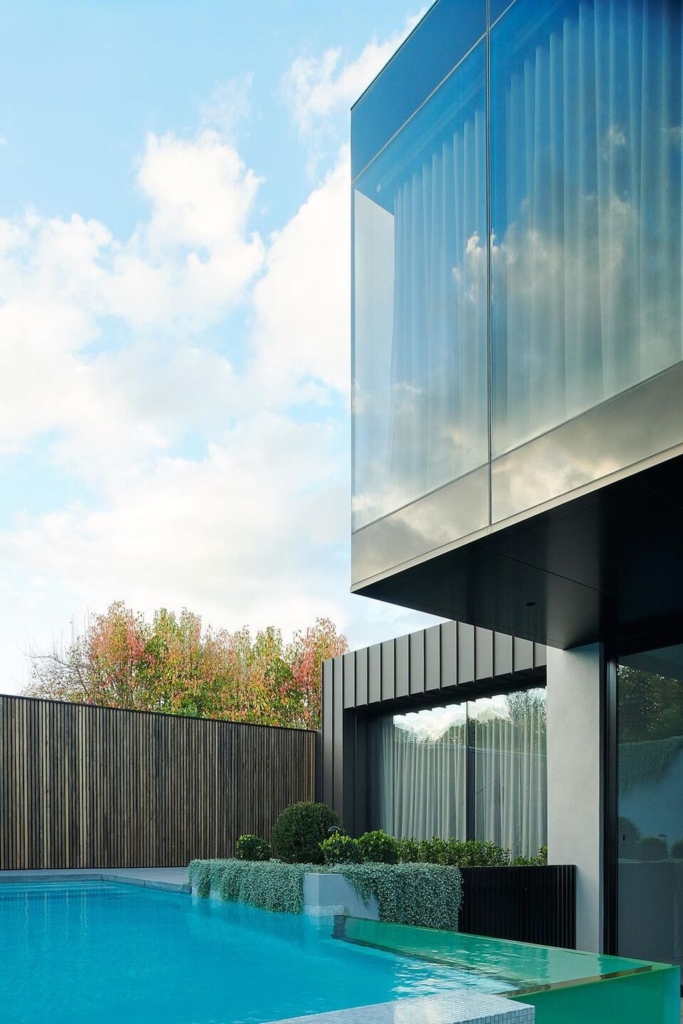 Mount Eagle House A Minimalist Marvel by Taouk Architects 2