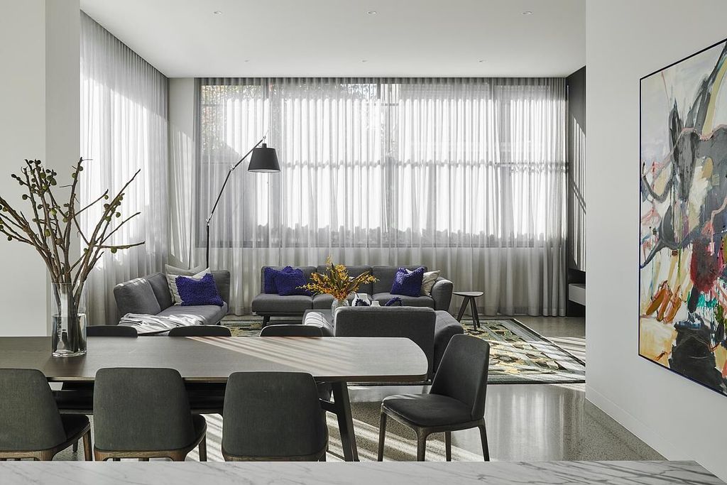 Mount Eagle House A Minimalist Marvel by Taouk Architects 9