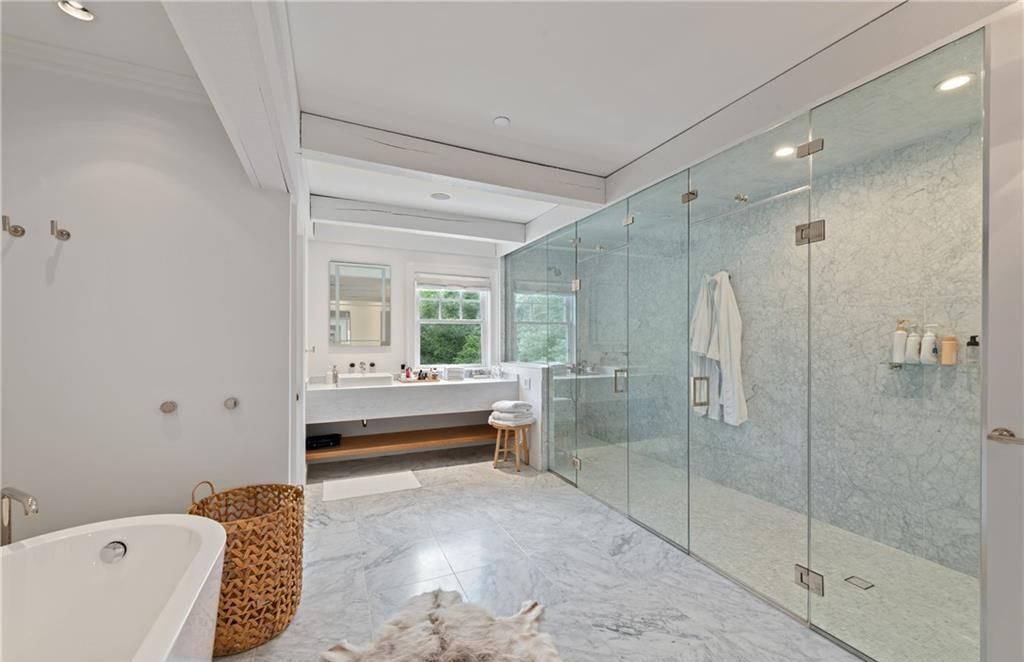 New York Elegance Chic Shingle and Stone Residence with Breathtaking Views Priced at 16.5 Million 13