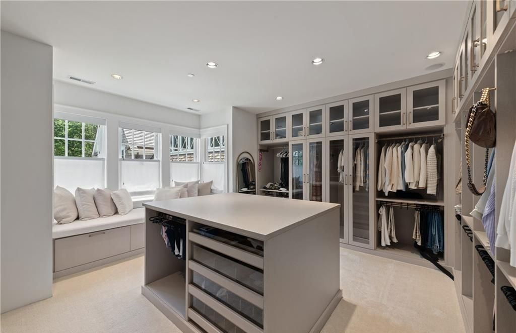 New York Elegance Chic Shingle and Stone Residence with Breathtaking Views Priced at 16.5 Million 14