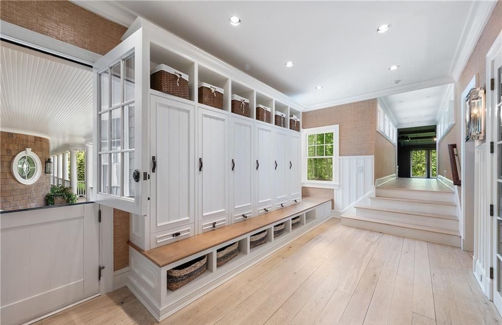 New York Elegance Chic Shingle and Stone Residence with Breathtaking Views Priced at 16.5 Million 23