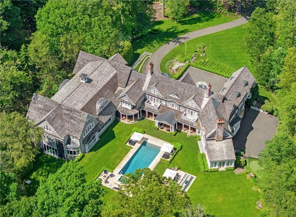 New York Elegance Chic Shingle and Stone Residence with Breathtaking Views Priced at 16.5 Million 34