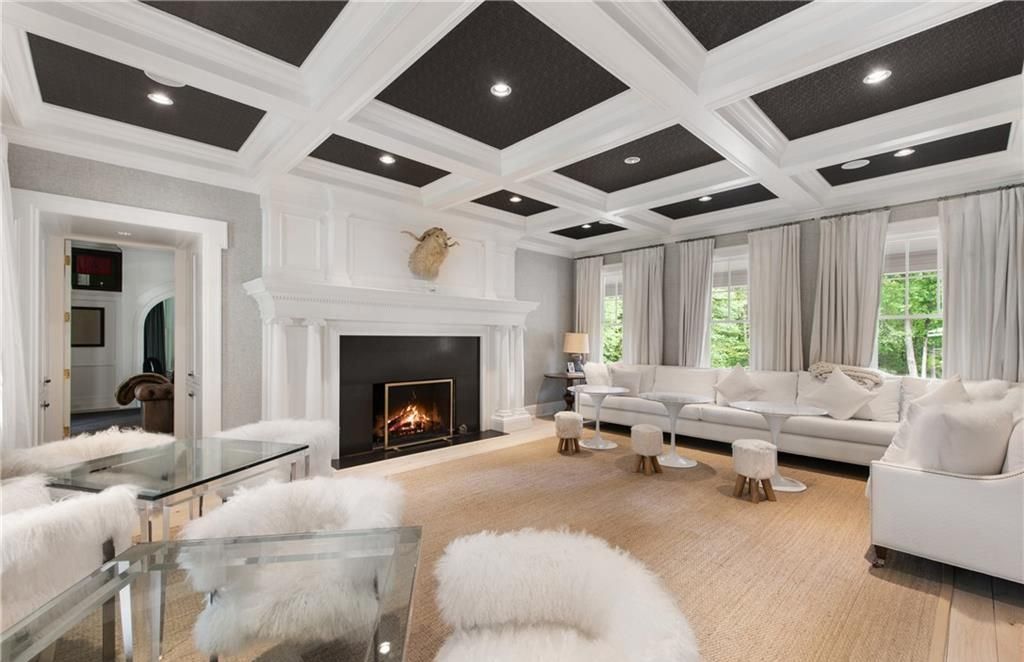 New York Elegance Chic Shingle and Stone Residence with Breathtaking Views Priced at 16.5 Million 5