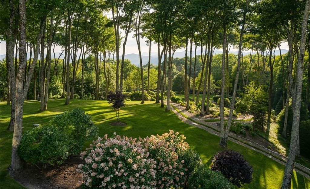 North Carolina Mountain Masterpiece Unparalleled Architecture and Craftsmanship Priced at 14 Million 32