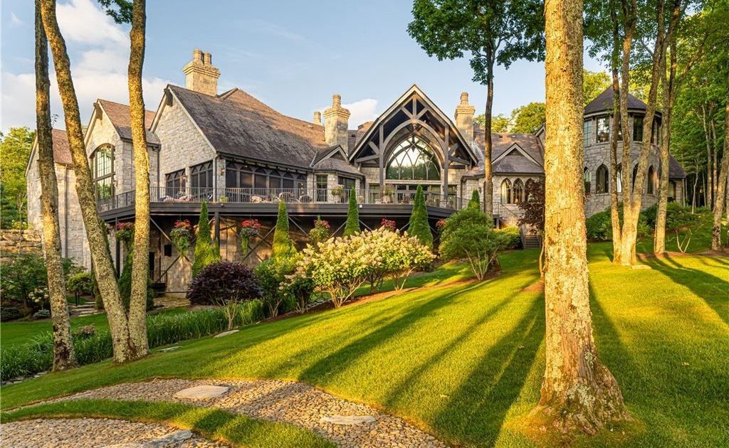 North Carolina Mountain Masterpiece Unparalleled Architecture and Craftsmanship Priced at 14 Million 5