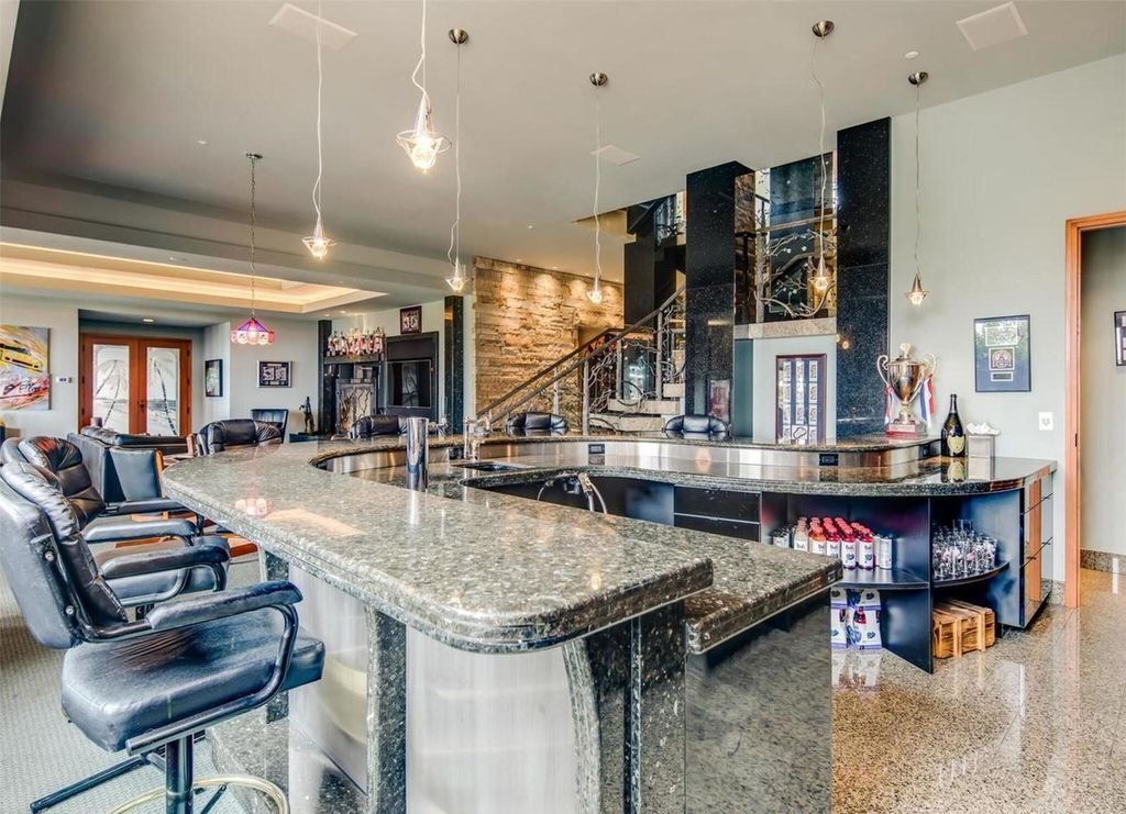 One of a Kind Mountaintop Estate on 74.5 Acres Offering the Quintessential Colorado Lifestyle Asking 18998000 23