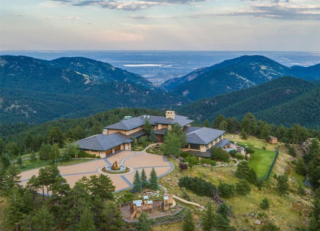 One of a Kind Mountaintop Estate on 74.5 Acres Offering the Quintessential Colorado Lifestyle Asking 18998000 3