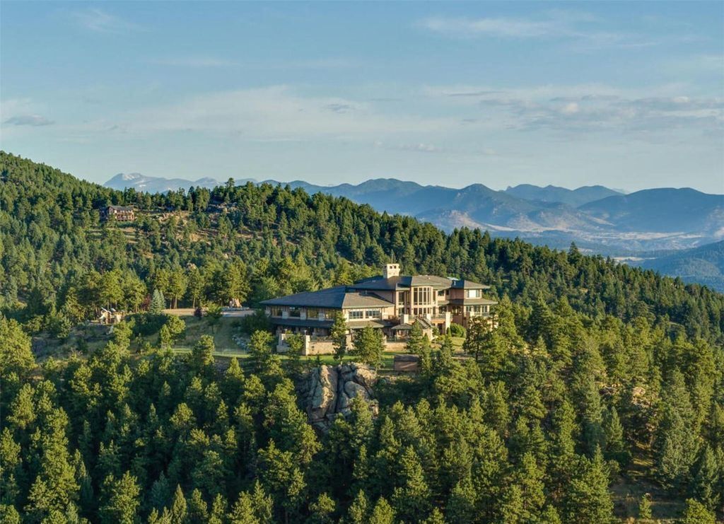 One of a Kind Mountaintop Estate on 74.5 Acres Offering the Quintessential Colorado Lifestyle Asking 18998000 4