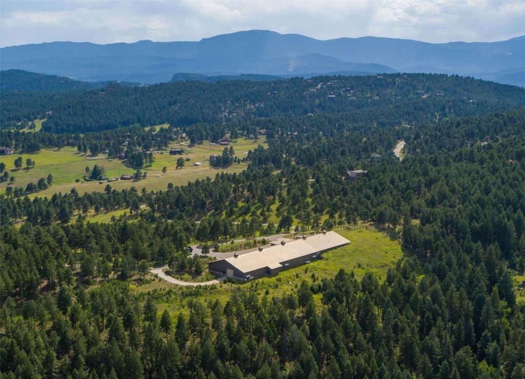 One of a Kind Mountaintop Estate on 74.5 Acres Offering the Quintessential Colorado Lifestyle Asking 18998000 43