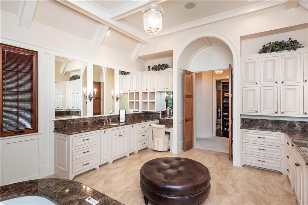 Pristine Old English Style Manor with Panoramic Waterfront Views Asking 6989000 25