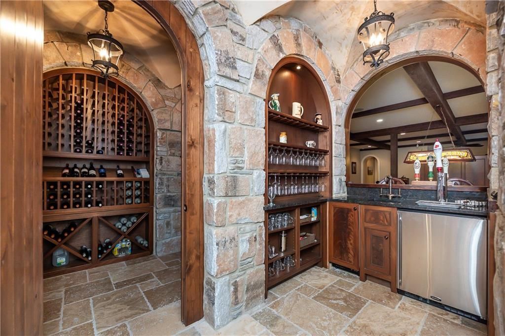 Pristine Old English Style Manor with Panoramic Waterfront Views Asking 6989000 35