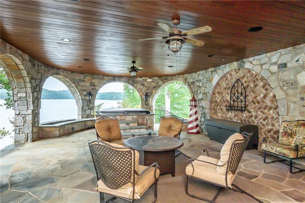 Pristine Old English Style Manor with Panoramic Waterfront Views Asking 6989000 42