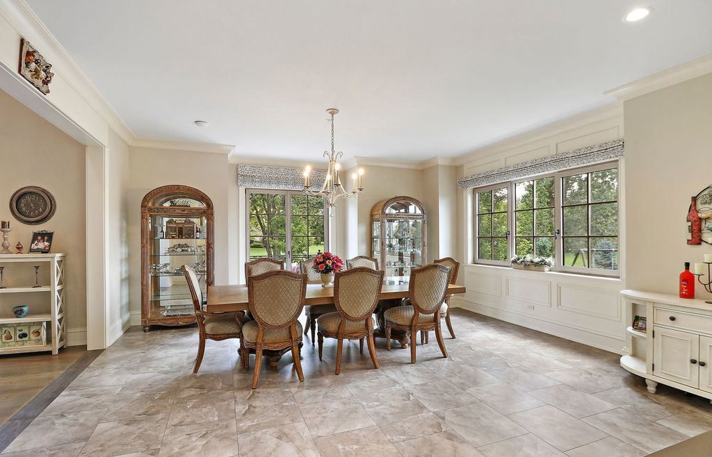 Refined Living at Its Finest Distinguished Illinois Home in Exclusive Community Asking 2995000 12