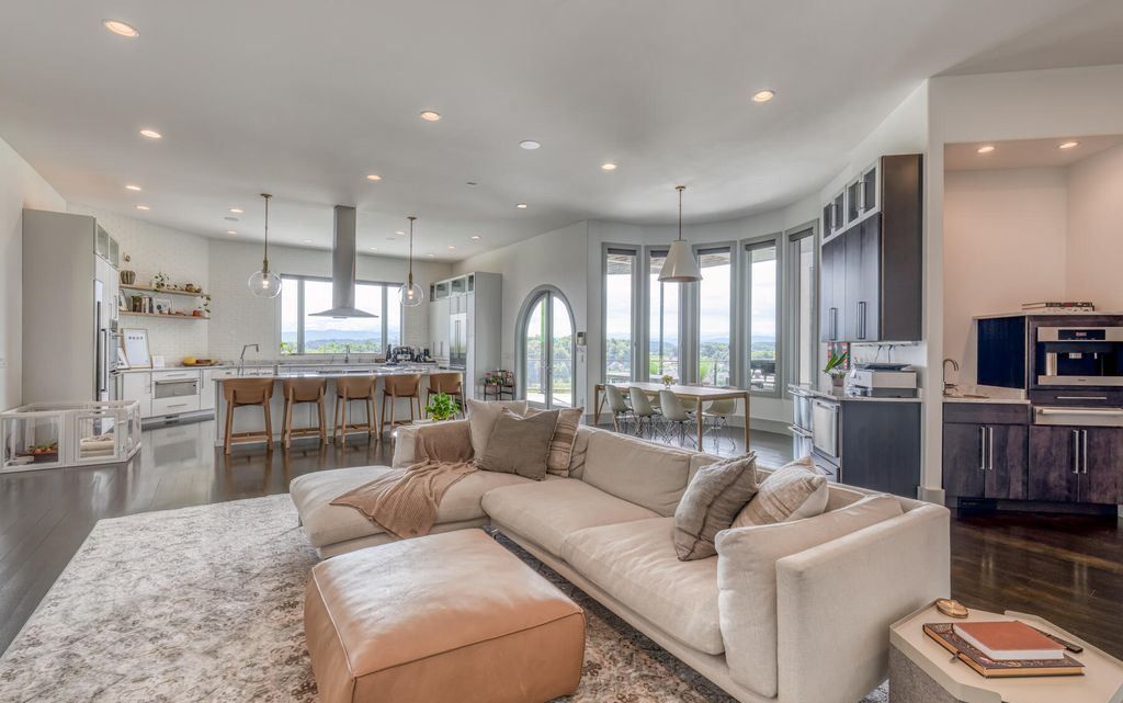 Refined Living in East Tennessee 9000 Sq Ft Architectural Masterpiece Priced at 2.5 Million 15