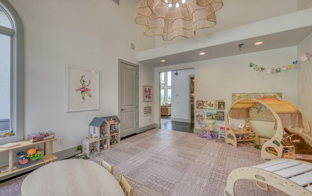 Refined Living in East Tennessee 9000 Sq Ft Architectural Masterpiece Priced at 2.5 Million 24