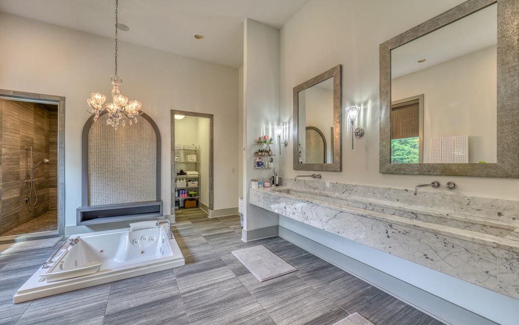 Refined Living in East Tennessee 9000 Sq Ft Architectural Masterpiece Priced at 2.5 Million 31