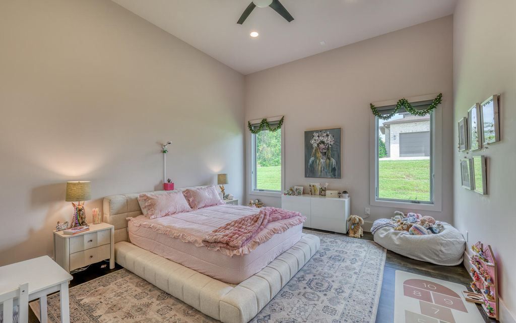 Refined Living in East Tennessee 9000 Sq Ft Architectural Masterpiece Priced at 2.5 Million 34