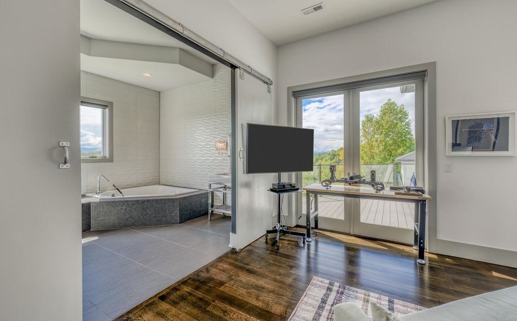 Refined Living in East Tennessee 9000 Sq Ft Architectural Masterpiece Priced at 2.5 Million 43