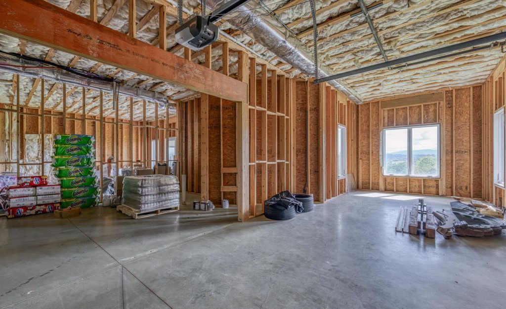 Refined Living in East Tennessee 9000 Sq Ft Architectural Masterpiece Priced at 2.5 Million 52